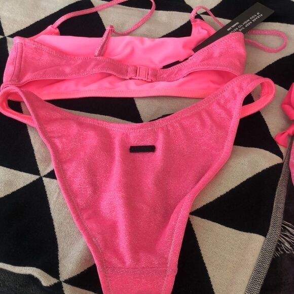 TRIANGL MICA CHEEKY PITAYA SPARKLE + BAG 💕 NEW WITH TAGS - Picture 9 of 10